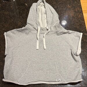 TLF Apparel Heather Gray Cropped Hooded Short Sleeve Sweatshirt